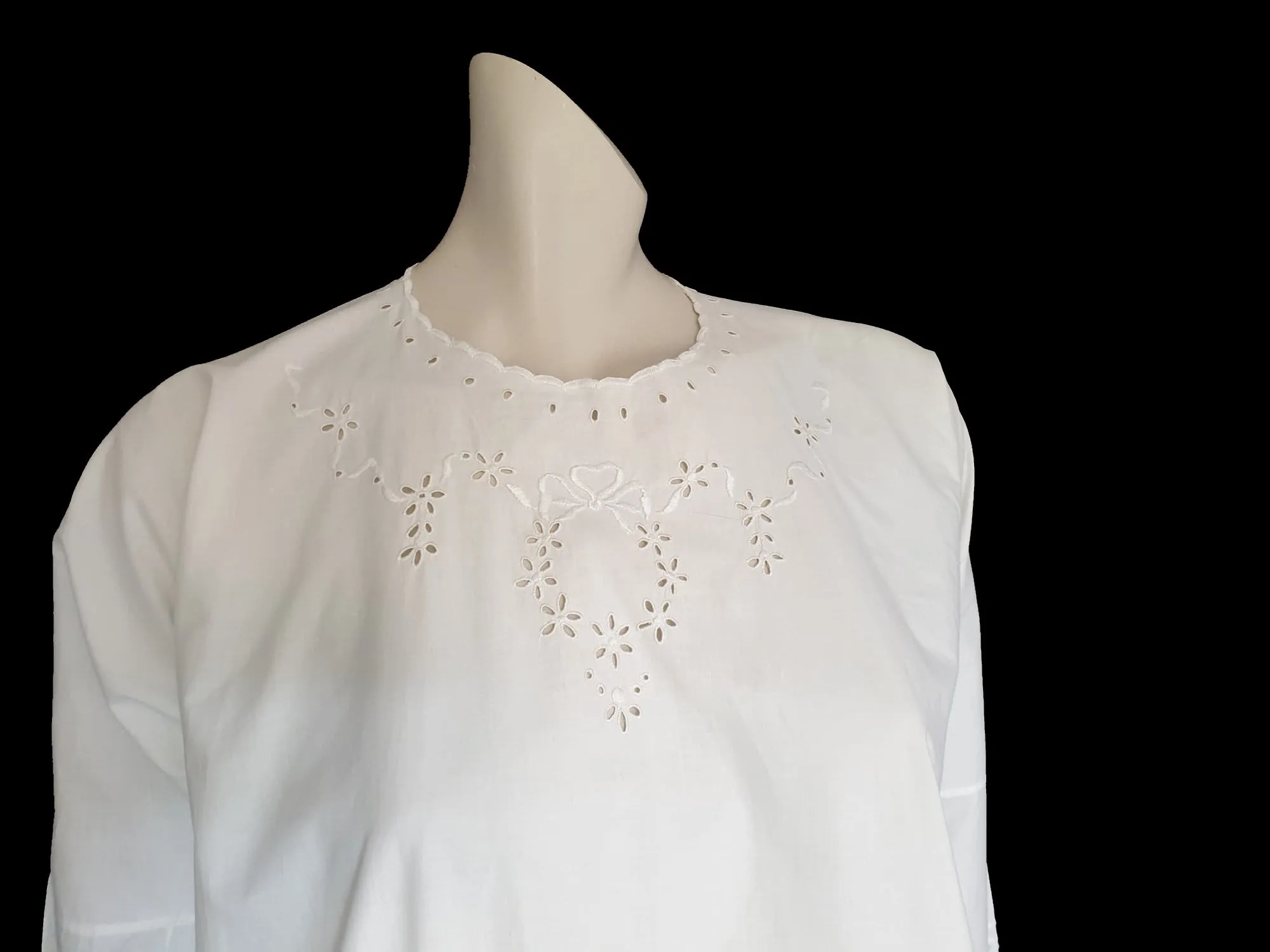 Antique White Cutwork Eyelet Nightgown - Broderie Anglaise - M