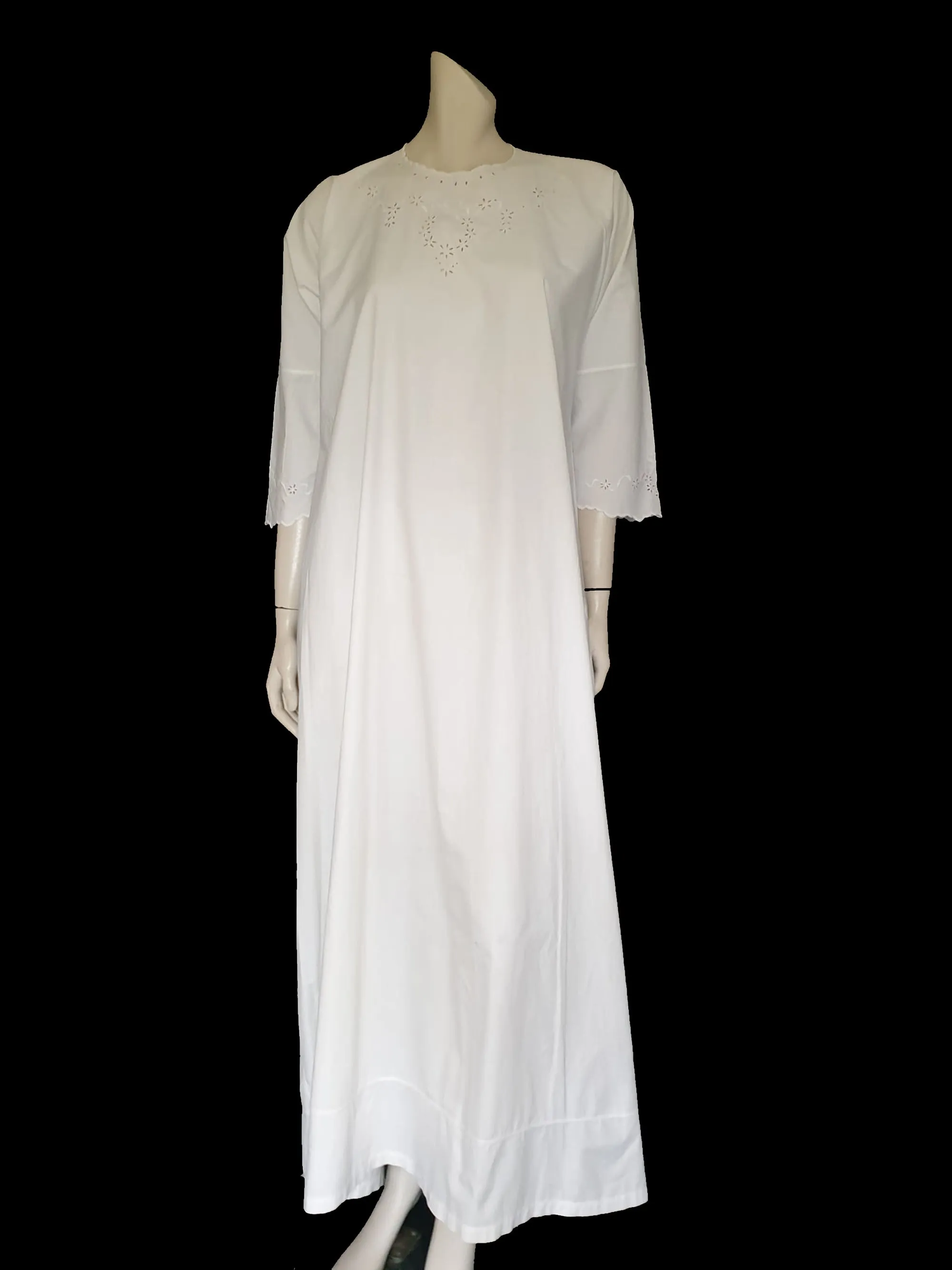 Antique White Cutwork Eyelet Nightgown - Broderie Anglaise - M