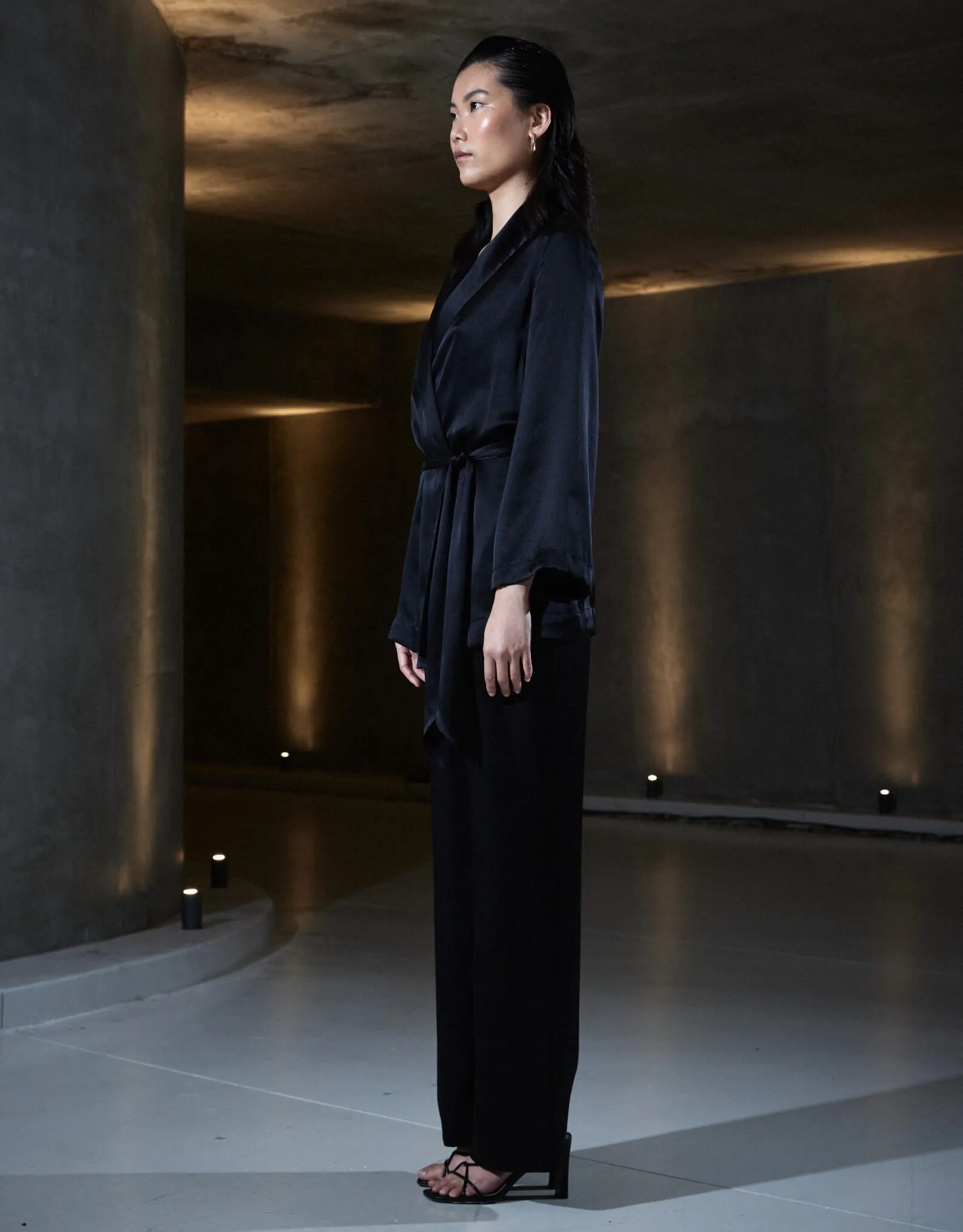 Bon Vivant Silk Robe Nouveau, Black