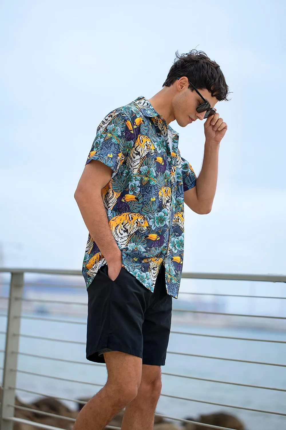 Goodstoworld Men's Novelty Hawaiian Button Down Shirts