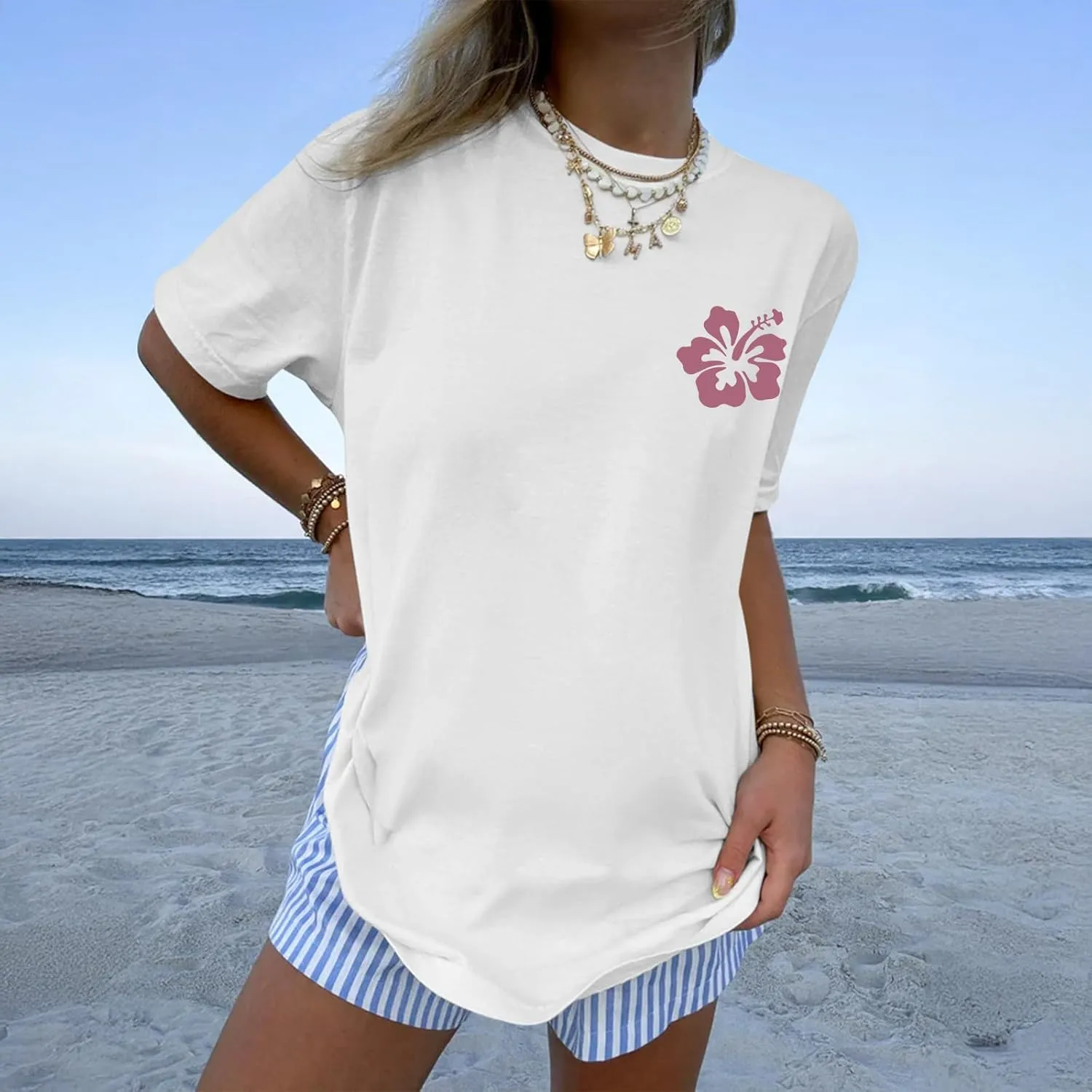 Oversized Beach Shirts for Women Hawaiian Graphic Tees Aesthetic Summer Tops for Teens Baggy Flower Tshirts