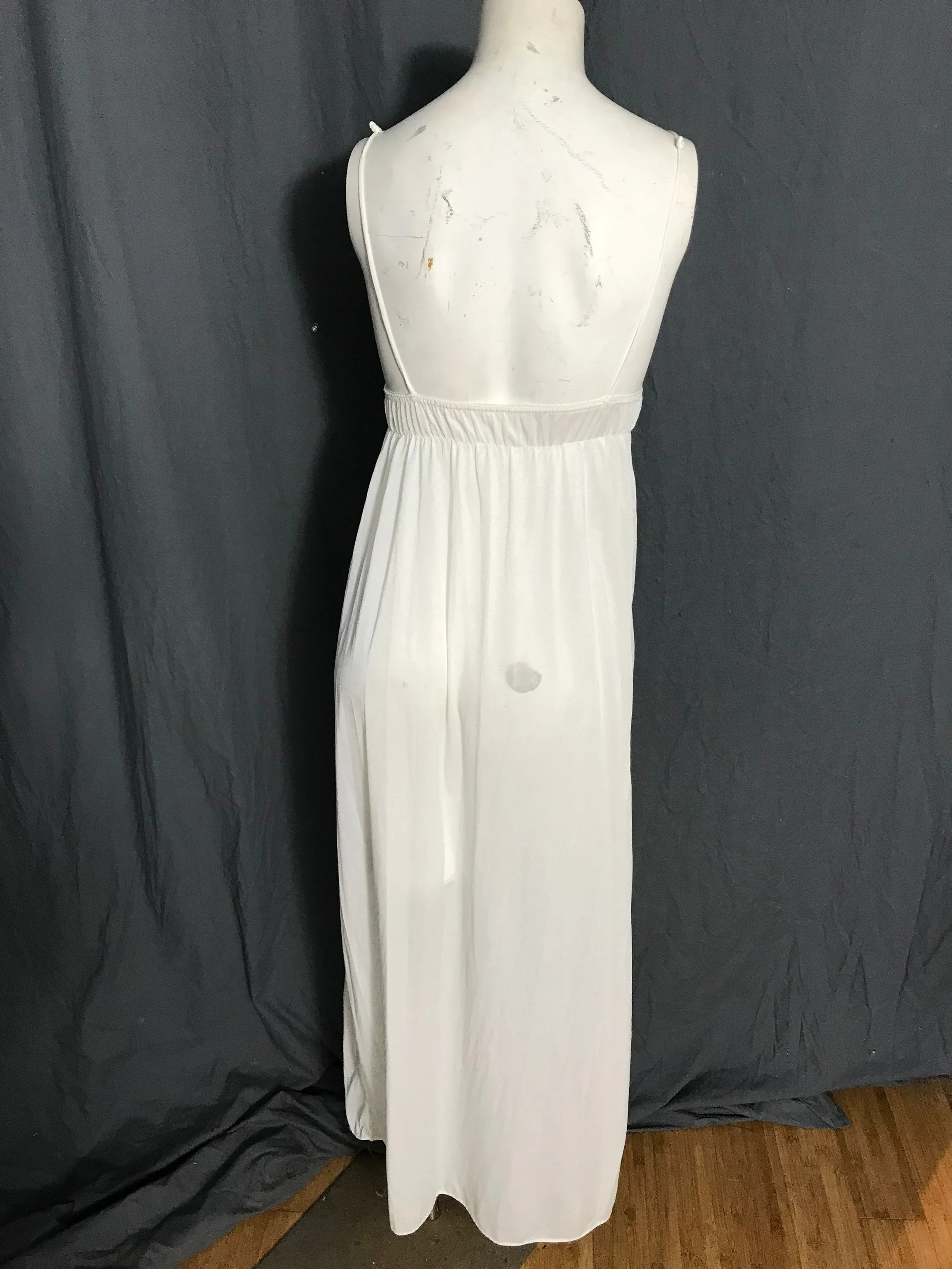Vintage 1970’s long nightgown small